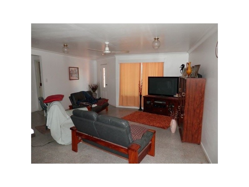 3 Gainsborough Drive, Ayr QLD 4807