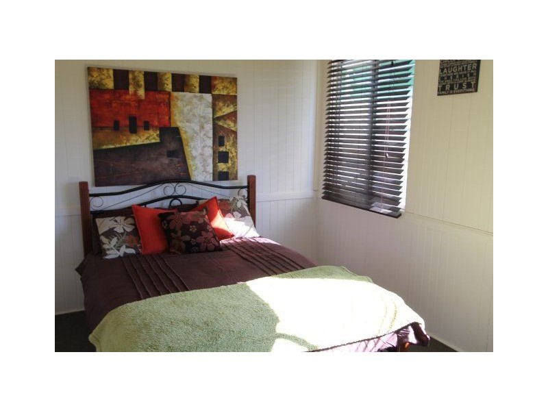 11 Cameron Street, Ayr QLD 4807