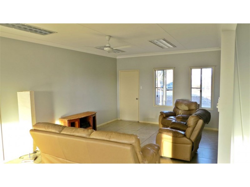 5-7 Robert Street, Ayr QLD 4807
