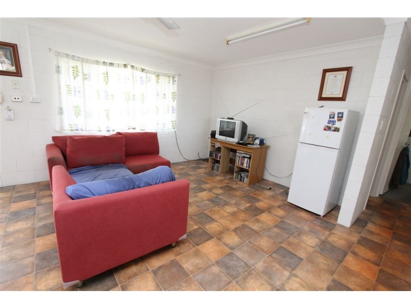 2/20 Parker Street, Ayr QLD 4807