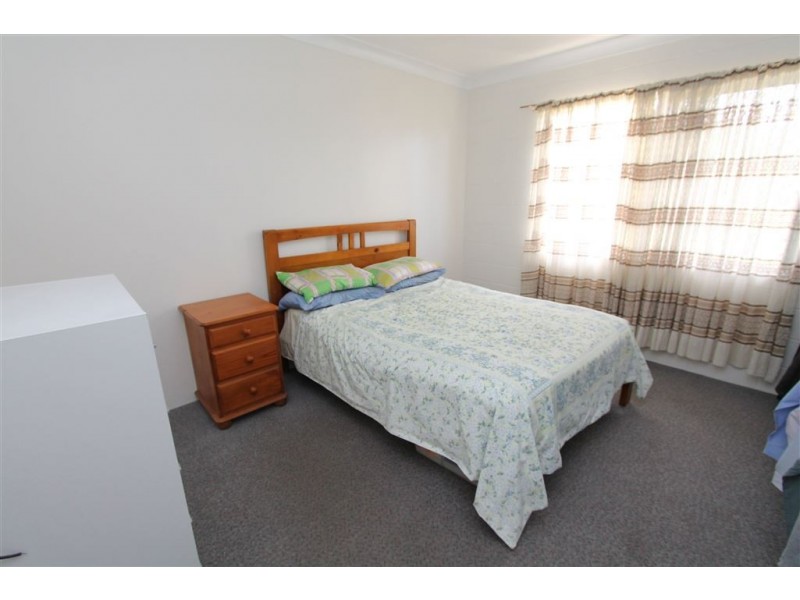 2/20 Parker Street, Ayr QLD 4807