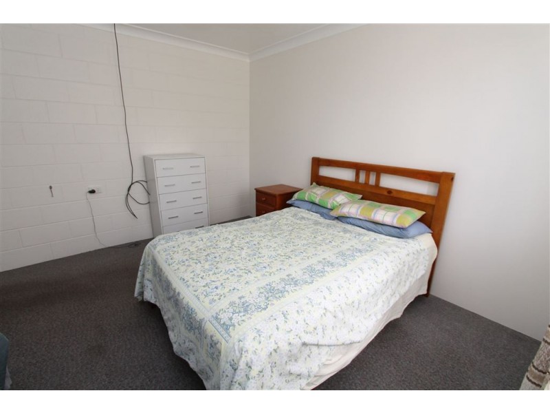 2/20 Parker Street, Ayr QLD 4807