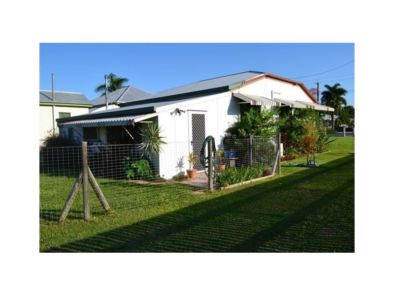 90 Drysdale Street, Brandon QLD 4808