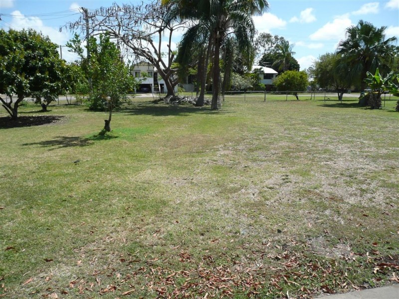 13 Twelfth Street, Home Hill QLD 4806
