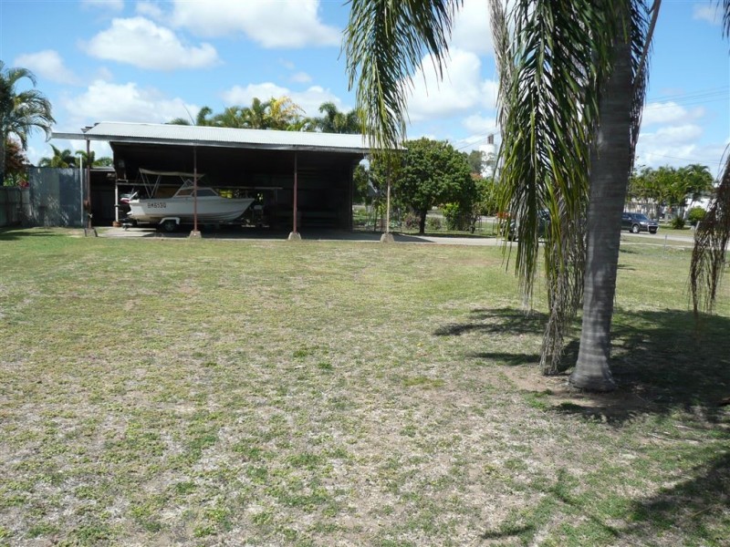13 Twelfth Street, Home Hill QLD 4806