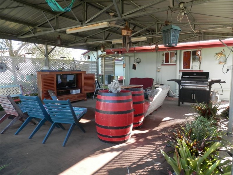 7 Tenth Avenue, Home Hill QLD 4806