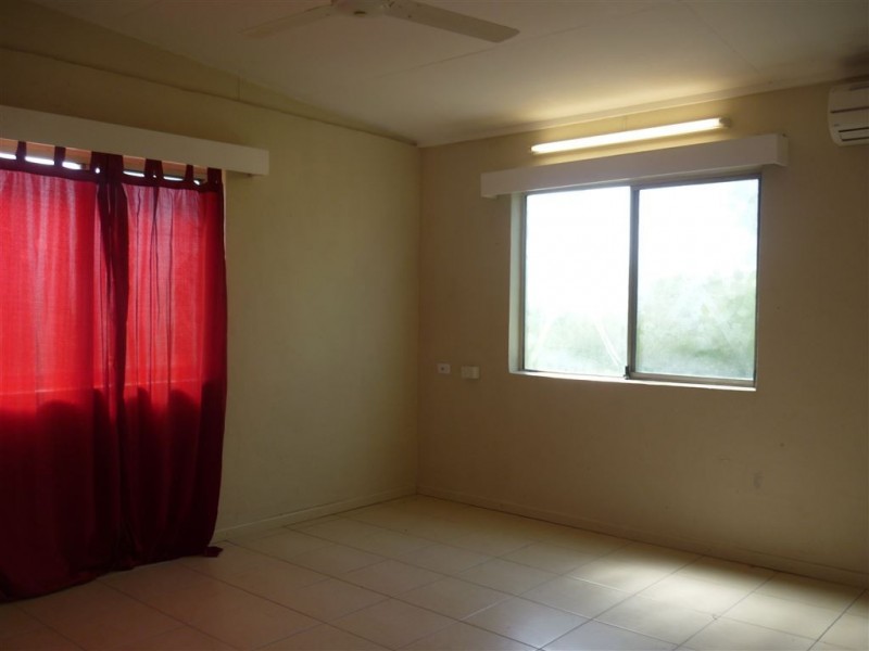 1 Tenth Avenue, Home Hill QLD 4806