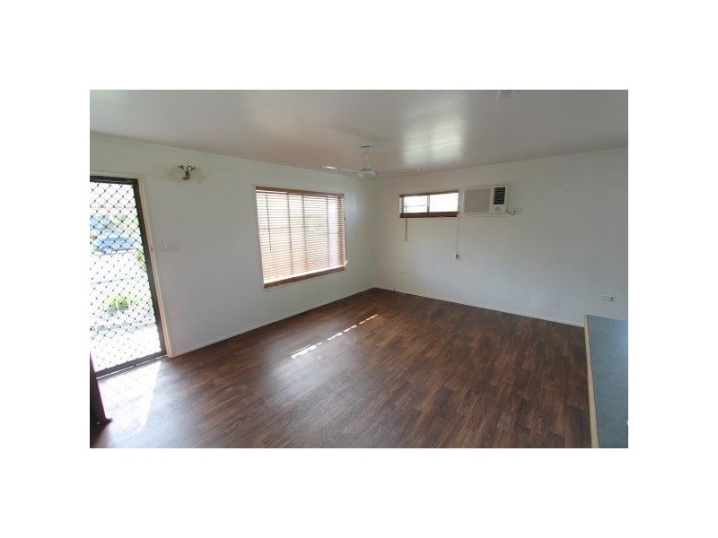 119 Tenth Avenue, Home Hill QLD 4806