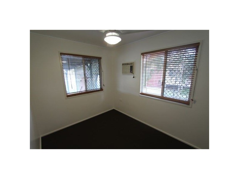 119 Tenth Avenue, Home Hill QLD 4806