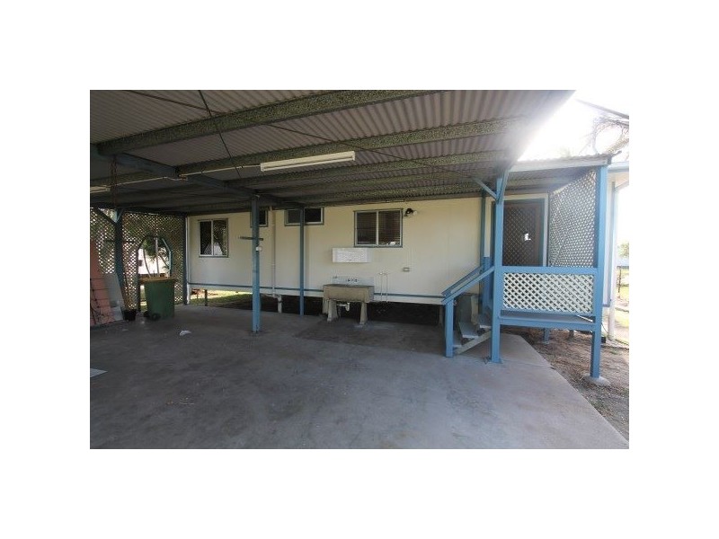 119 Tenth Avenue, Home Hill QLD 4806