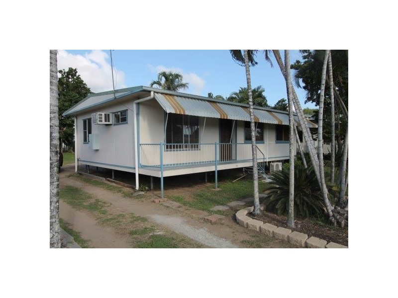 119 Tenth Avenue, Home Hill QLD 4806