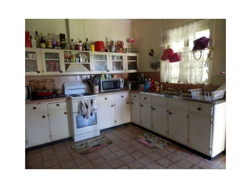 4 Third A Street, Home Hill QLD 4806