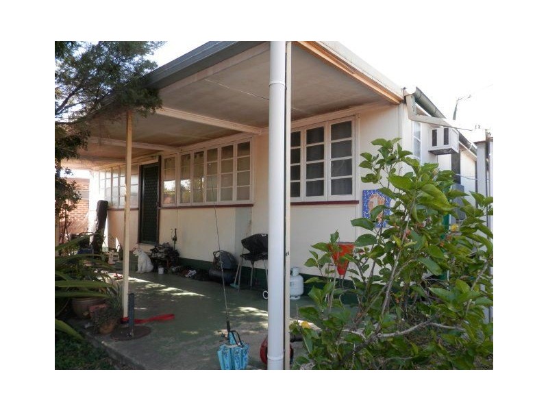 1 Eleventh Street, Home Hill QLD 4806