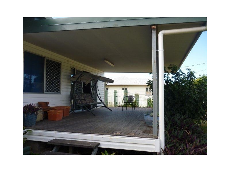 50 Fourth Street, Home Hill QLD 4806