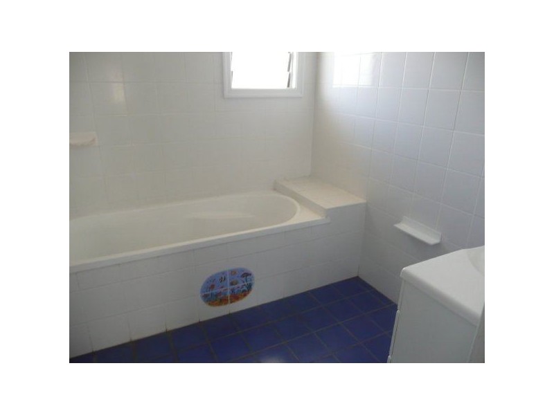 77 Adelaide Street, Ayr QLD 4807