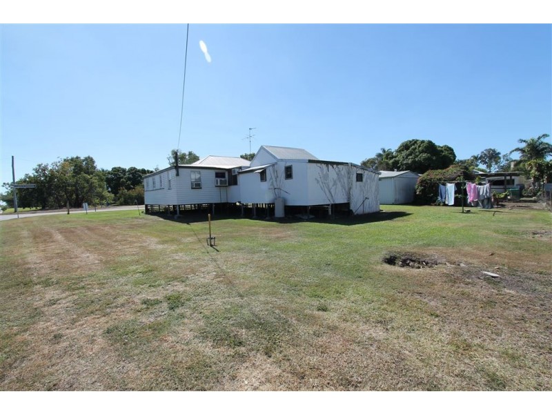 35 Fourteenth A Street, Home Hill QLD 4806