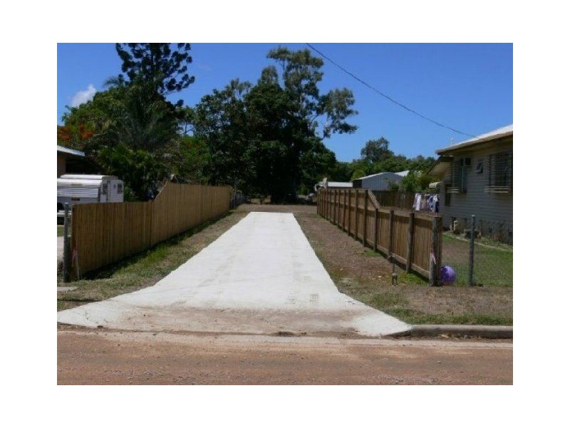 86 Gibson Street, Ayr QLD 4807