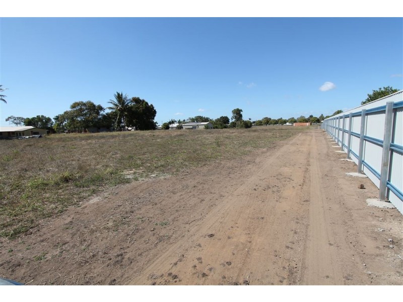 5A Ramtron Place, Ayr QLD 4807