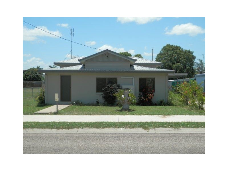 121 Chippendale Street, Ayr QLD 4807