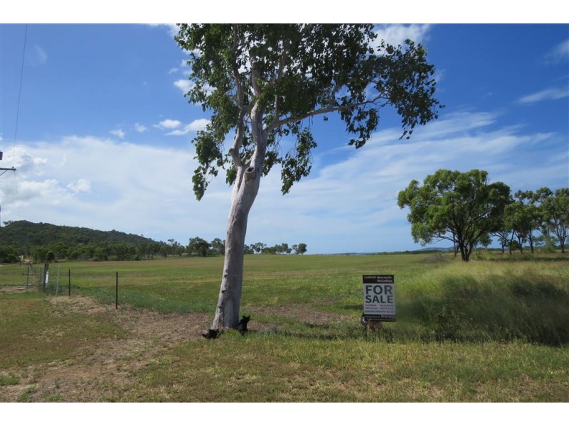 14 McDonald Close, Bowen QLD 4805