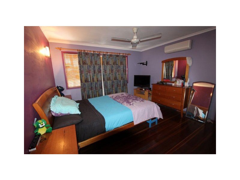 20 Moss Street, Ayr QLD 4807