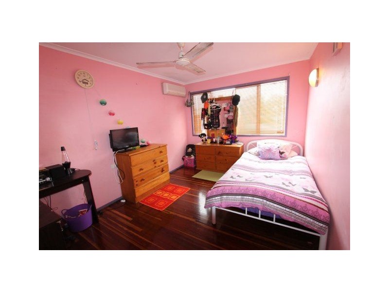 20 Moss Street, Ayr QLD 4807