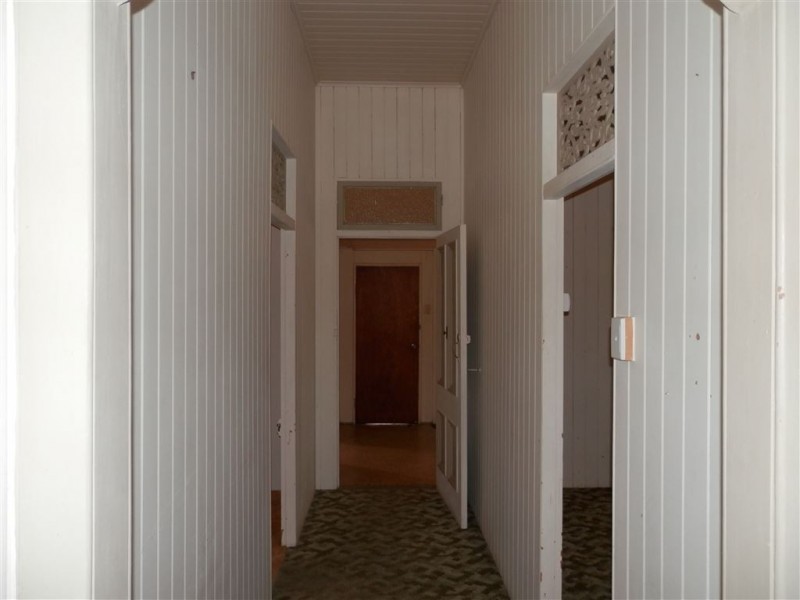 54 Munro Street, Ayr QLD 4807