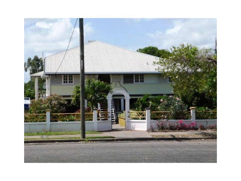 99 Ninth Avenue, Home Hill QLD 4806