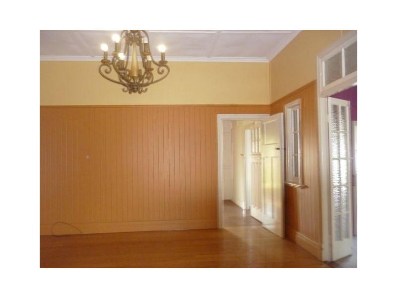 99 Ninth Avenue, Home Hill QLD 4806