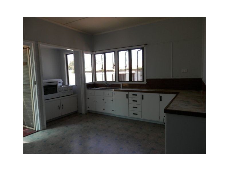 11 Porter Street, Ayr QLD 4807