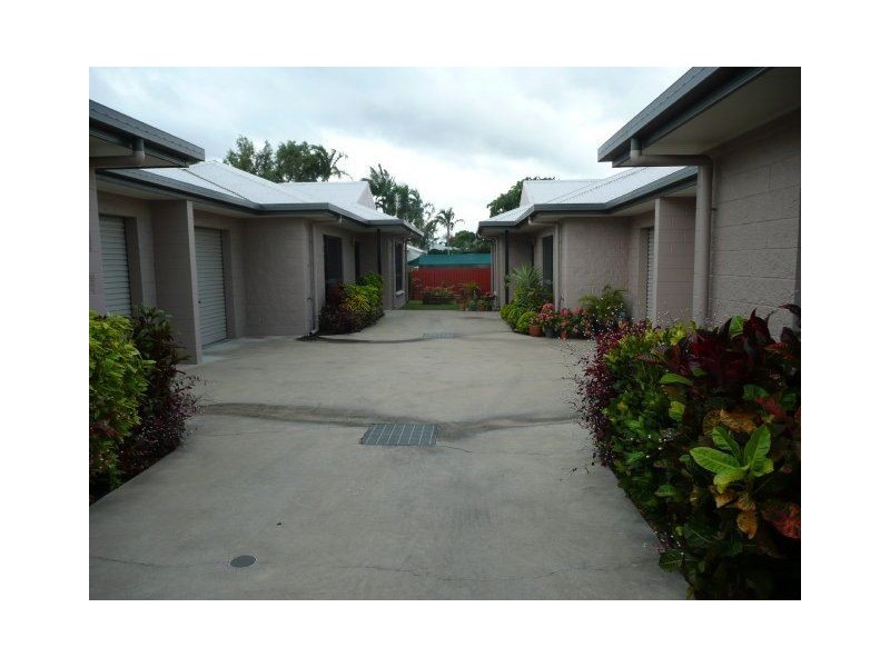 4/4 Parker Street, Ayr QLD 4807