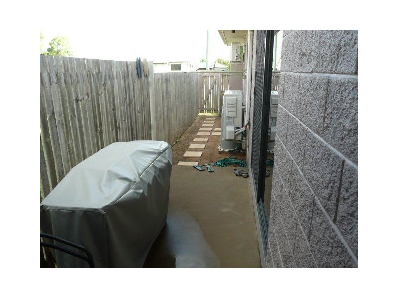 4/4 Parker Street, Ayr QLD 4807