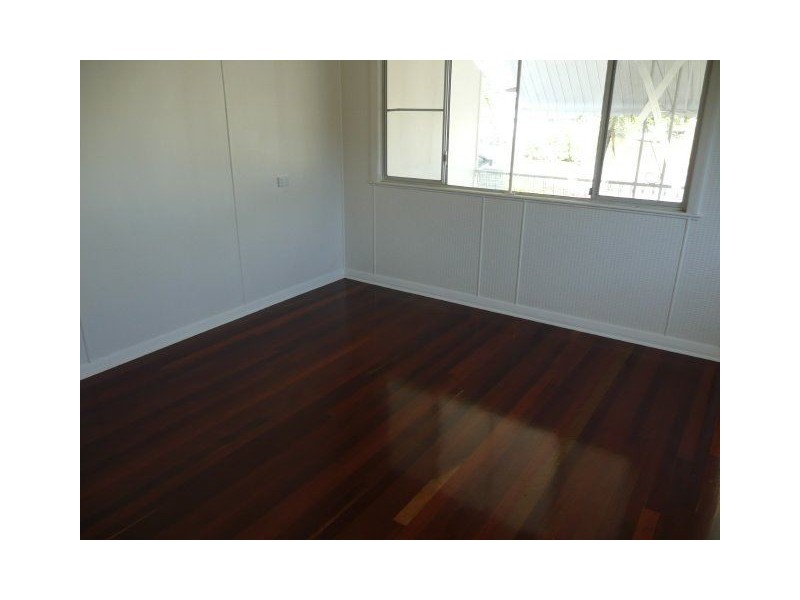 137 Ninth Avenue, Home Hill QLD 4806