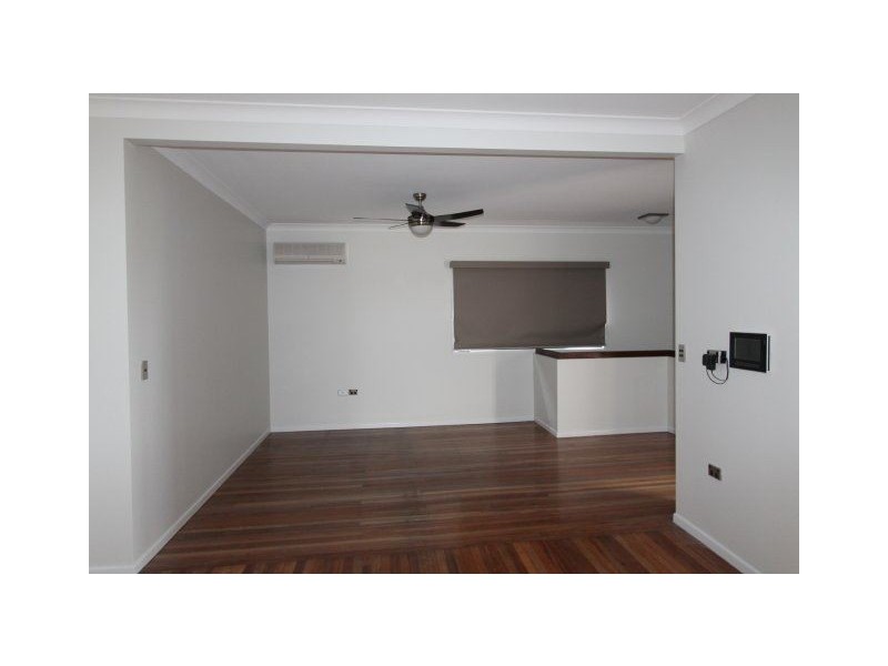 02/202 Queen Street, Ayr QLD 4807
