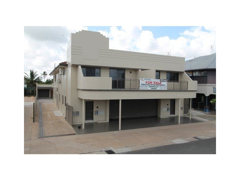 01/202 Queen Street, Ayr QLD 4807