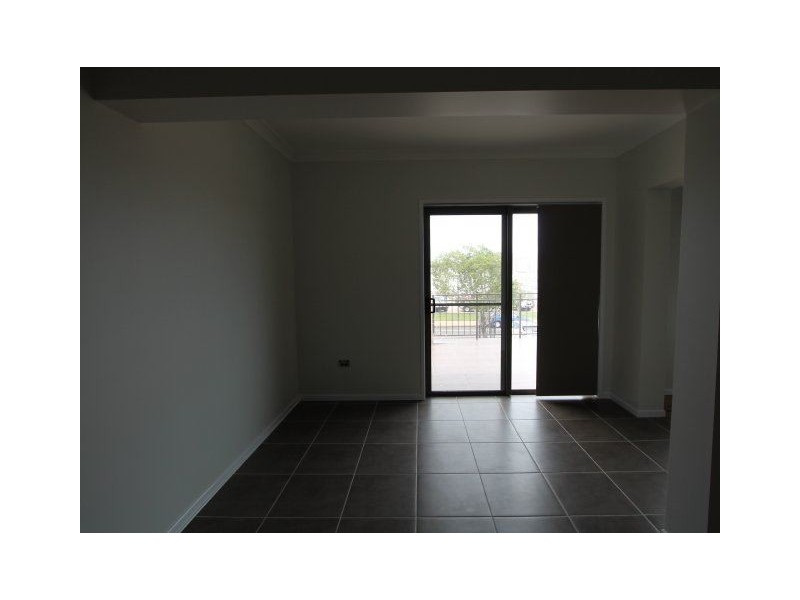 01/202 Queen Street, Ayr QLD 4807