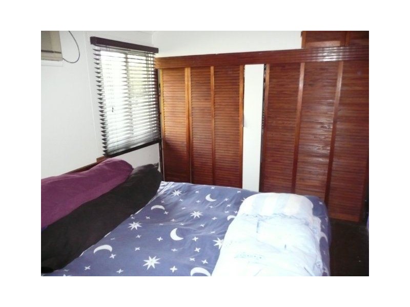 94 Thirteenth Avenue, Home Hill QLD 4806