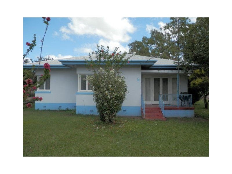 29 Twelfth Street, Home Hill QLD 4806