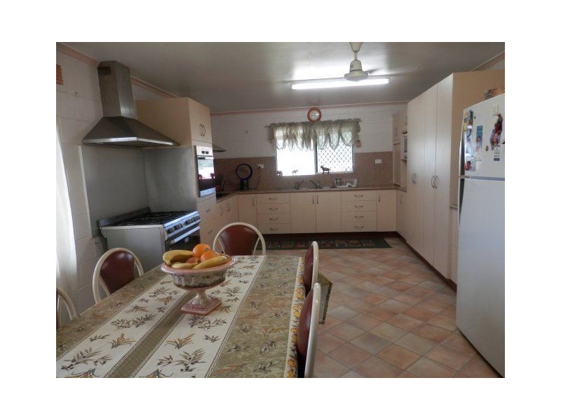 172 Gardner Road, Home Hill QLD 4806