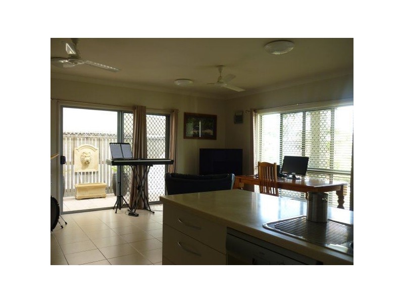 1/01 Wickham Street, Ayr QLD 4807