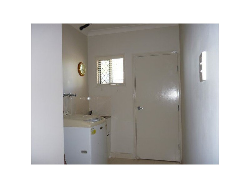 1/01 Wickham Street, Ayr QLD 4807