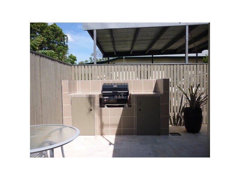 1/01 Wickham Street, Ayr QLD 4807