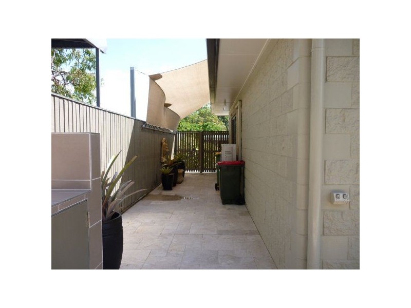 1/01 Wickham Street, Ayr QLD 4807