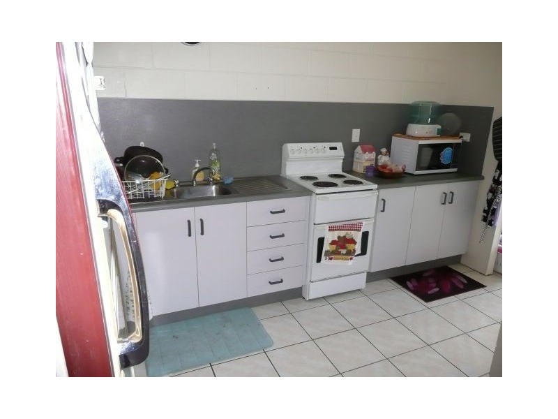 2/19 Wilmington Street, Ayr QLD 4807
