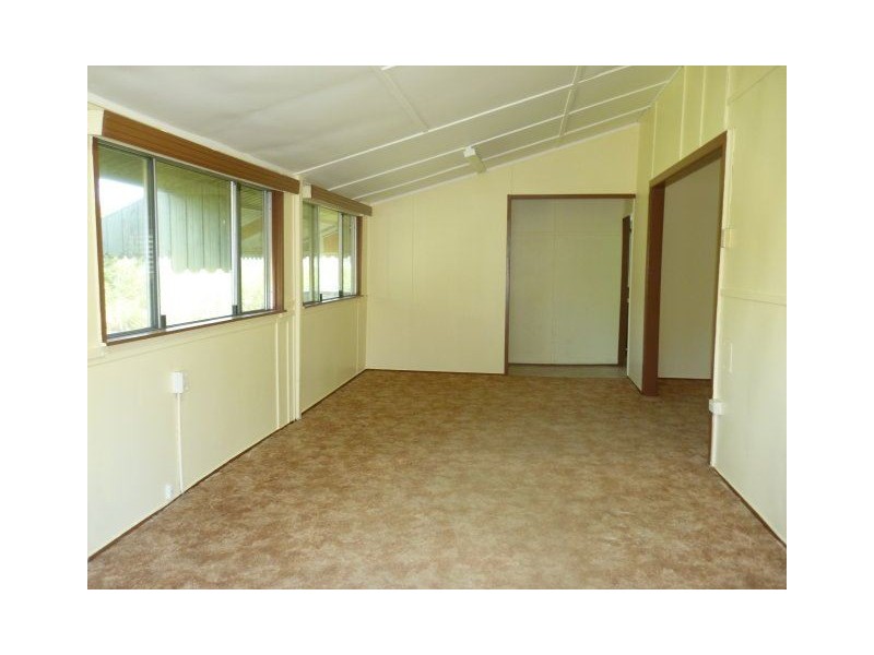 18 Barbat Street, Giru QLD 4809