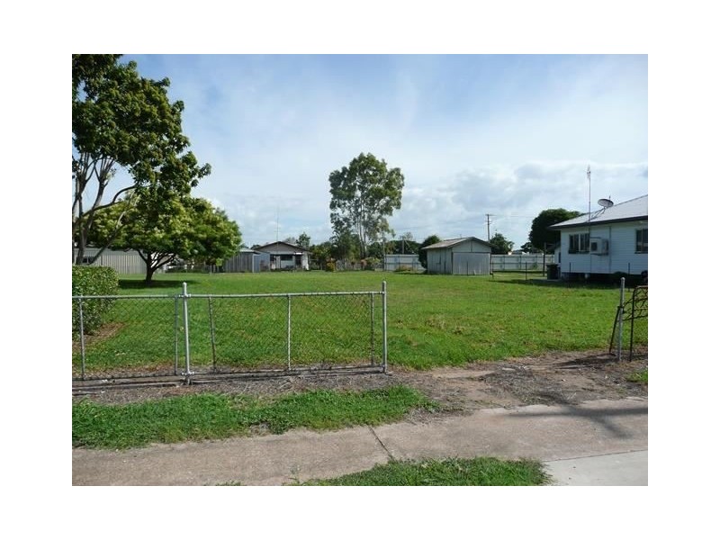 63 Drysdale Street, Brandon QLD 4808
