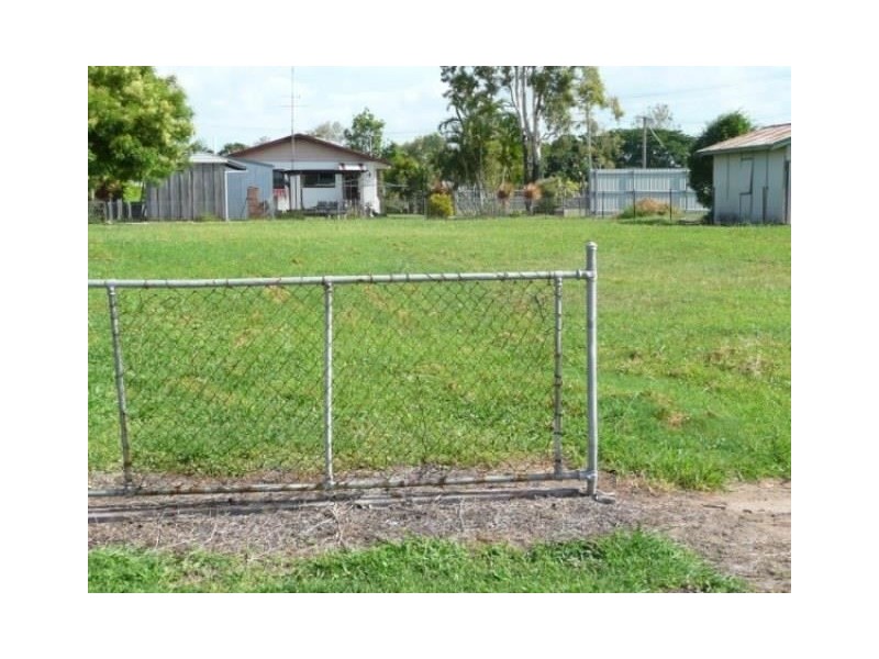 63 Drysdale Street, Brandon QLD 4808