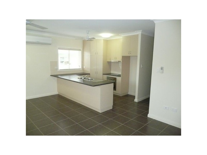 1/163 Chippendale Street, Ayr QLD 4807