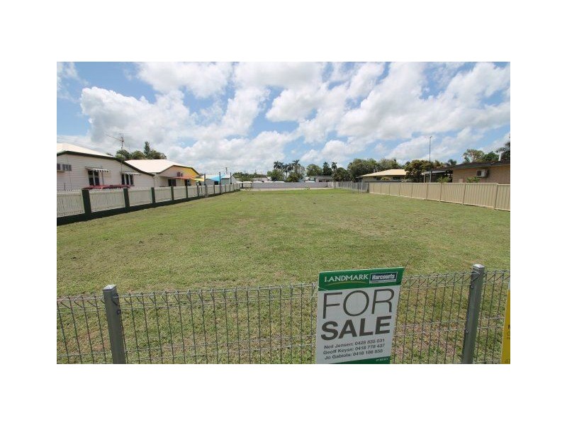 3/5 Cox Street, Ayr QLD 4807