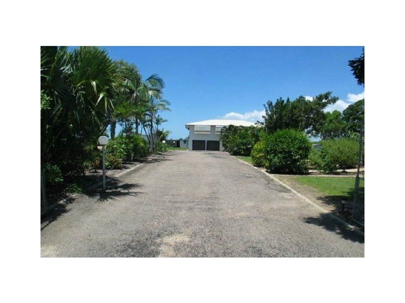 18588 Bruce Highway, Bowen QLD 4805